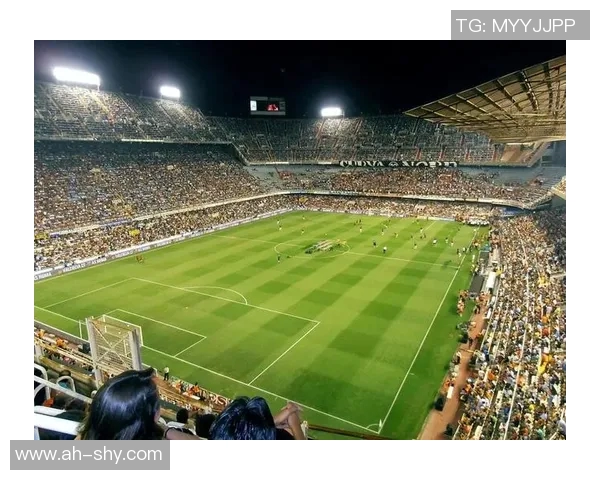 足球场上的传奇18号球星盘点 他们如何在绿茵场上书写辉煌历史